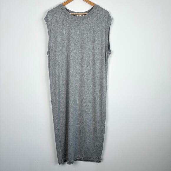 NWT Urban Outfitters‎ Silence + Noise Gray Open Back Midi T-Shirt Dress - Picture 1 of 4